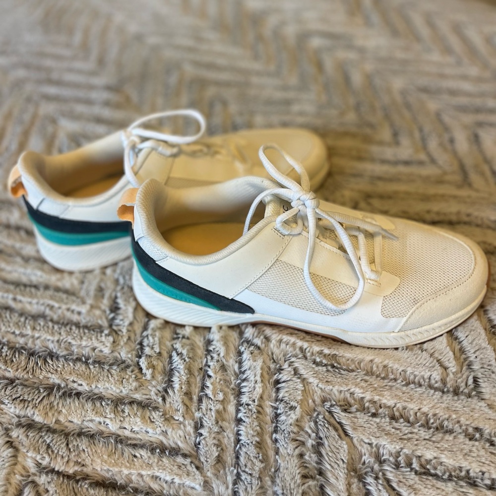 Vionic Fearless Women’s Comfort Sneaker In Marshmallow/teal size 7.5